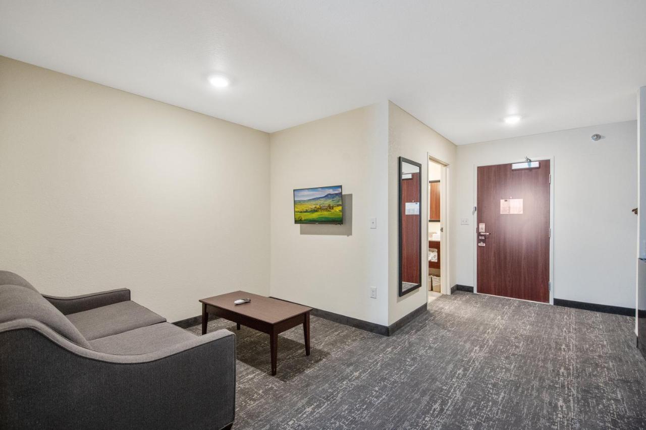 Cobblestone Hotel & Suites - 奥斯汀 外观 照片